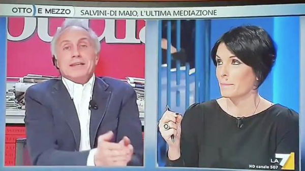 Travaglio e la strana idea sulla coalizione: «Funziona che una volta fa pippa Di Maio e una volta fa pippa Salvini» | VIDEO