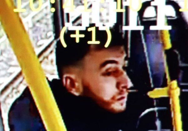 La polizia di Utrecht diffonde la foto e l’identità del presunto attentatore