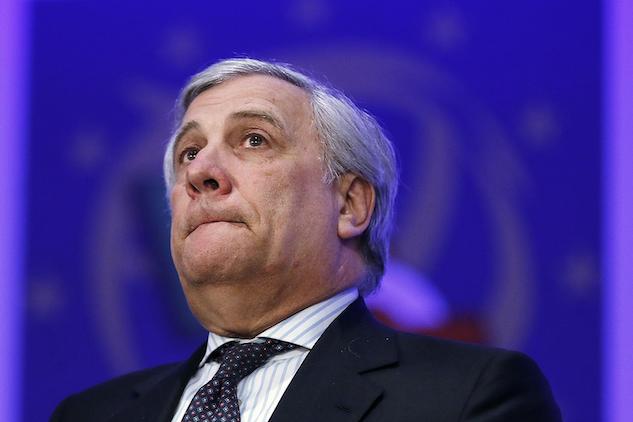 Tajani dopo la sentenza della Cassazione: «Tutti quelli che usano droghe pesanti hanno iniziato con una canna»