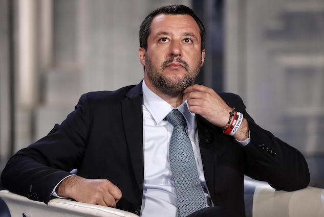 Matteo Salvini e il congresso di Verona: «Le conquiste sociali non si toccano, ma il bimbo è sacro» article-post