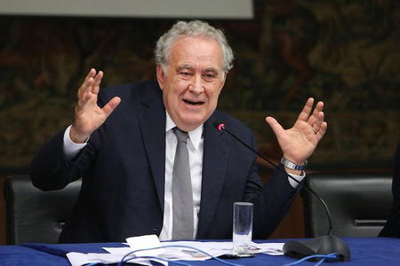 Michele Santoro difende Vauro: «Salvini aizza i suoi contro la satira» article-post