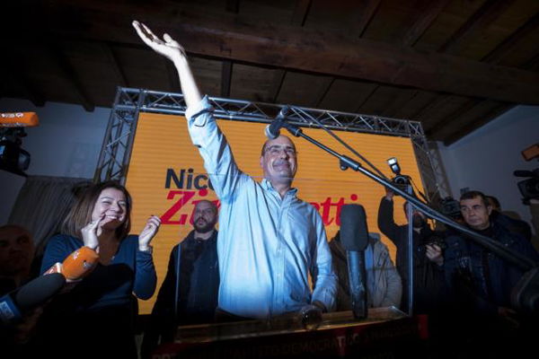 Le prime mosse di Zingaretti: Gentiloni presidente e prove di alleanza con Bonino e Pizzarotti