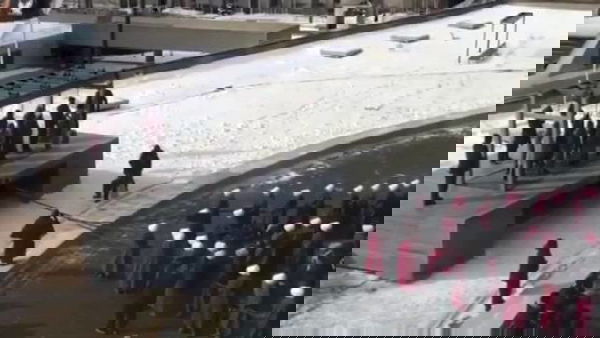 The Handmaid’s Tale 3: Un nuovo video dal set, mostra una terribile esecuzione