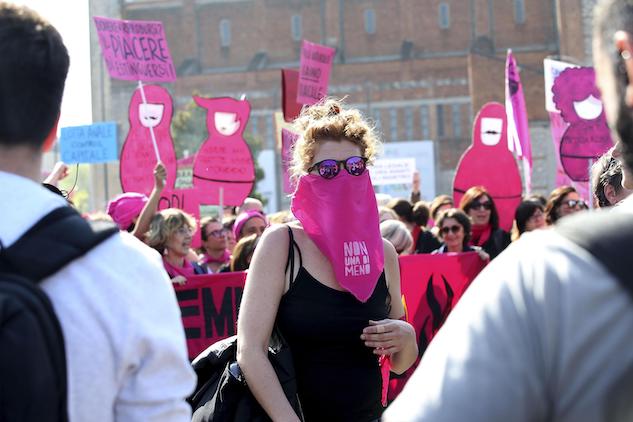 Il Corteo Femminista E Le Richieste Di Forza Nuova Le Due Facce Di Verona 4629