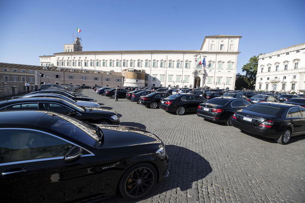 Luigi Di Maio non sa della spesa di 168 milioni del governo per le auto blu