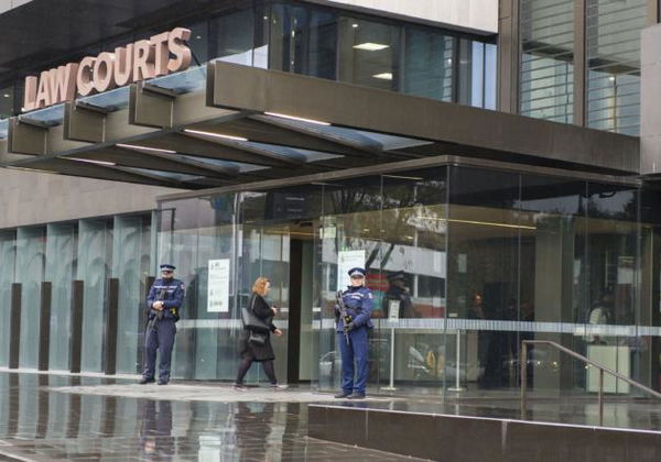 Christchurch di nuovo nella paura: arrestato un uomo con munizioni e bombe