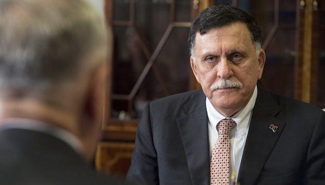 L'allarme lanciato da Serraj: «800 migranti pronti a partire», consultazioni a Roma con il premier Conte