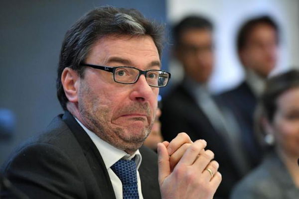 Caso Siri, il figlio di Arata è stato assunto a Palazzo Chigi dal leghista Giorgetti