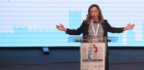 Giorgia Meloni a caccia di etichette: «Noi siamo i veri sovranisti, mica Salvini»