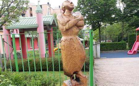 Milano, incendiata statua dedicata a una giovane partigiana uccisa dai fascisti