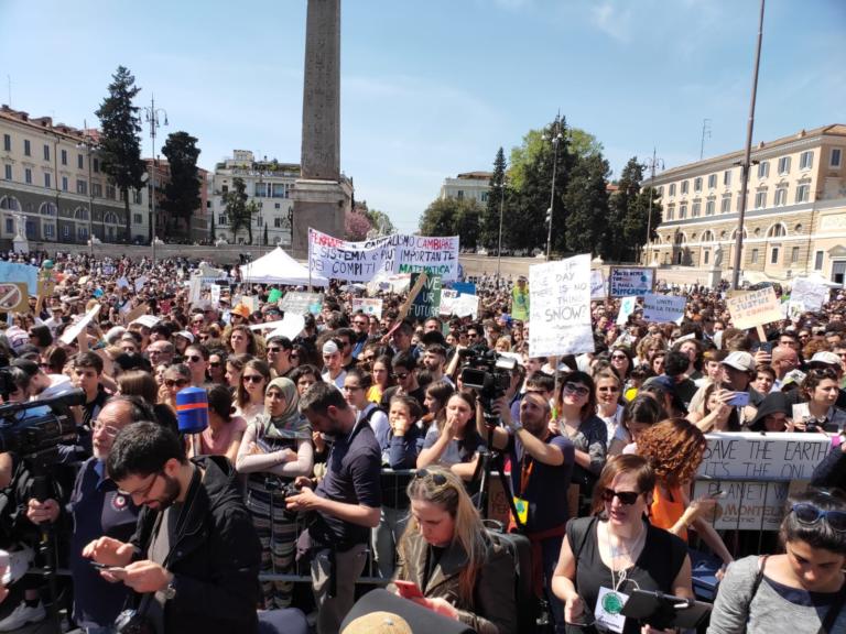 Greta Thunberg in Piazza del Popolo: il suo discorso | VIDEO
