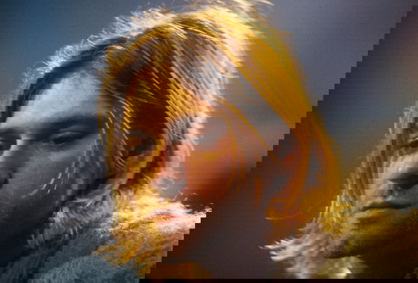 Kurt Cobain, Goldberg: “Provava disagio per i testi di Led Zeppelin ed AC/DC”