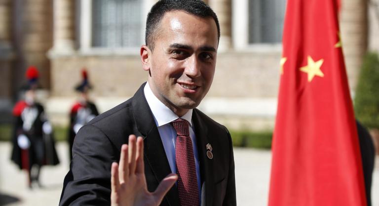 Luigi Di Maio si è accorto che la Lega sta «abbracciando molti temi dell’ultradestra»