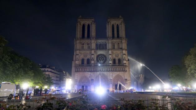 Il miliardario François Pinault donerà 100 milioni per ricostruire Notre Dame article-post