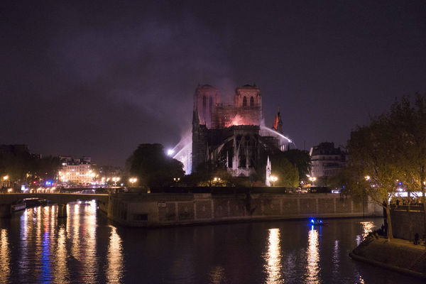 Perché l’incendio di Notre Dame deve essere per forza il simbolo della decadenza dell’Europa?