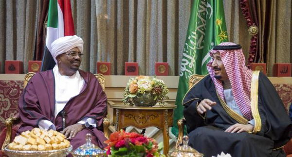 Colpo di Stato in Sudan, il presidente Omar Al Bashir si è dimesso