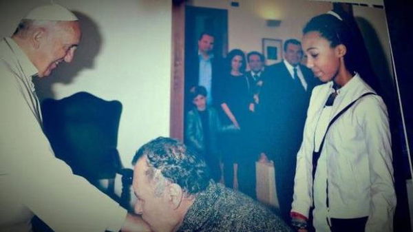 Arrestato il finto invalido che truffò anche il Papa