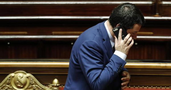 Salvini fa propaganda parlando «Telefono Rosso» per le violenze sulle donne, ma già esiste dal 2009