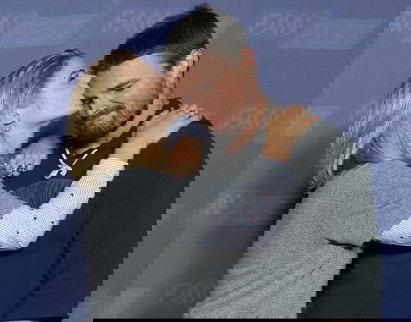 Arrow, Stephen Amell scrive ad Emily Bett Rickards: “Non saremmo qui senza di te”