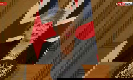 Theresa May continua a chiedere rinvii per Brexit e cerca l’aiuto di Corbyn article-post