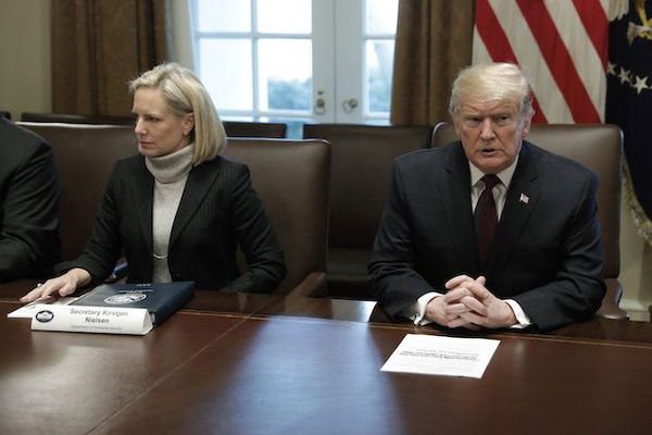 Donald Trump ha licenziato il ministro dell’Interno Kirstjen Nielsen