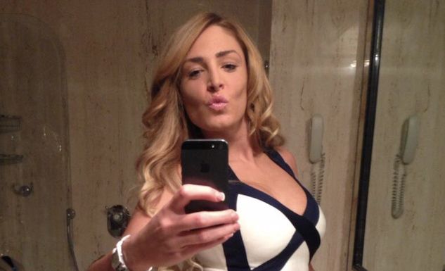 Kyra Kole, dallo show di Bonolis a super manager delle squillo article-post