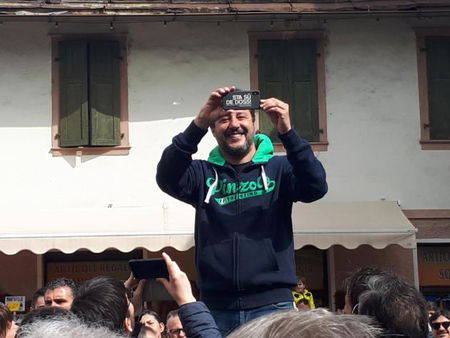 Salvini vuole la leva obbligatoria negli Alpini, Trenta: «Idea romantica, ma inapplicabile» article-post