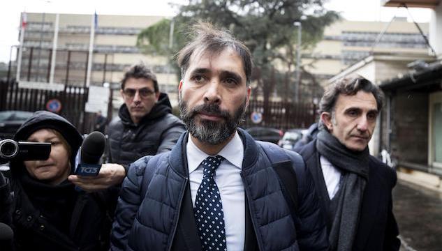 Raffaele Marra dice di essersi trovato «in una guerra interna al M5S»