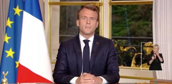 Macron vuole ricostruire Notre Dame in cinque anni