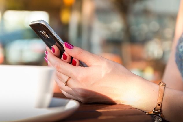 Uk, alle vittime di stupro richiesto di consegnare il telefonino per continuare le indagini article-post