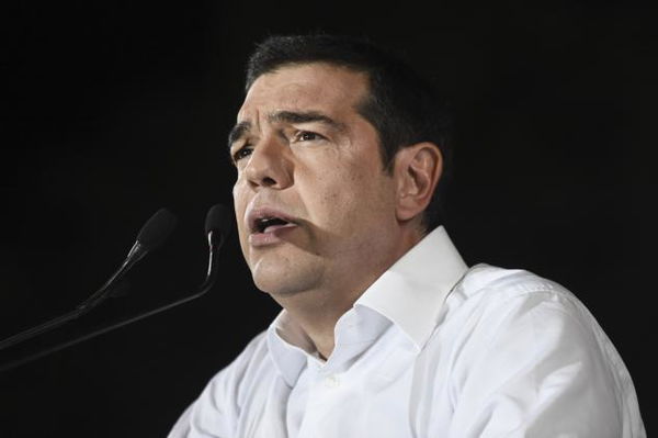 Grecia, il premier Tsipras annuncia nuove elezioni dopo la disfatta europea