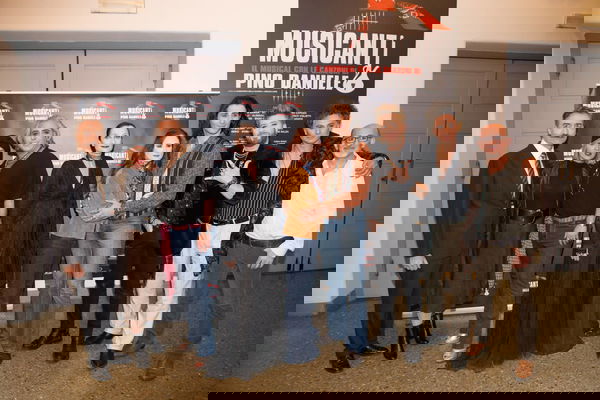 Musicanti, Roma impazzita per le musiche di Pino Daniele