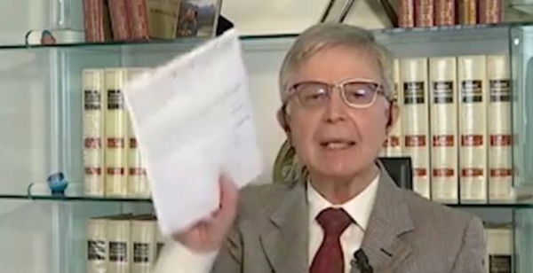 Il pentastellato Corrao attacca l’ex senatore Psi per il vitalizio e lui ribatte: «Io sono iscritto al M5S» | VIDEO