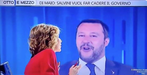 Gruber a Salvini: «Se le sue promesse vanno a finire come il mio mazzo di rose, i suoi elettori stanno messi male» | VIDEO