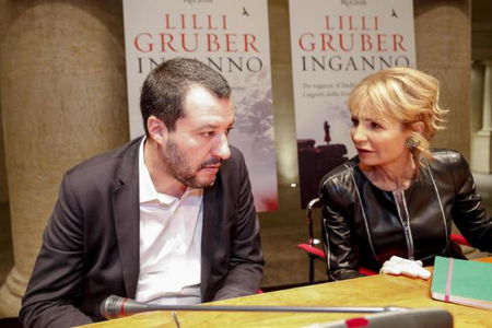 Salvini si auto-invita a Otto e Mezzo e poi fa il prezioso. Lilli Gruber: «Se vuole può rimanere a casa» article-post
