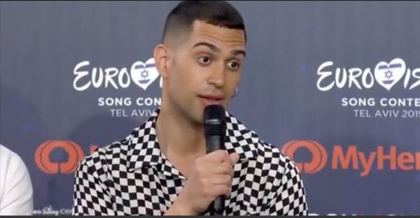 «Vivi ancora nel ghetto?». Questa e altre domande imbarazzanti a Mahmood prima dell’Eurovision