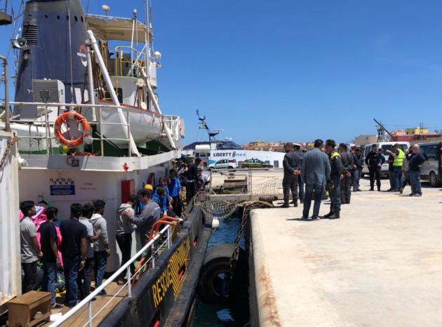 I sovranisti esultano, ma l’equipaggio della Mare Jonio non è indagato article-post