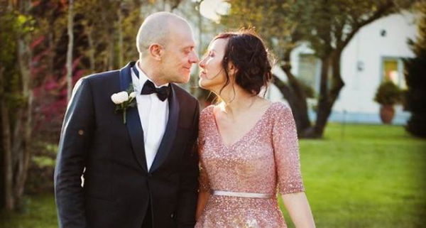 Max Pezzali ci ha presi in giro e ha sposato la sua migliore amica