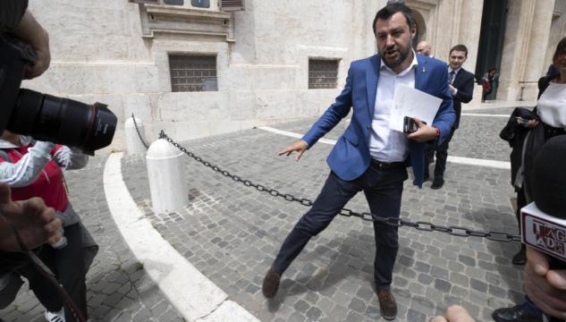 Revisione scorte, Matteo Salvini