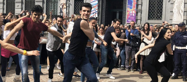 Roberto Bolle: A Napoli con Andrea Bocelli e Stefano Bollani