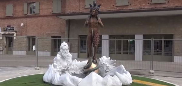 Ci sarà anche un «esorcismo» sulla statua del fauno criticata da Pillon