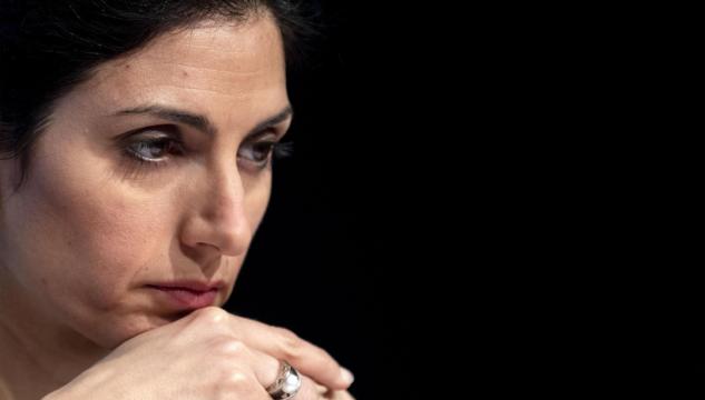 Virginia Raggi scorta