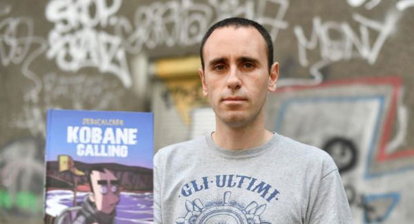 Zerocalcare diserta il Salone del Libro: «Non posso stare al fianco dei sodali di chi ha accoltellato i miei fratelli»