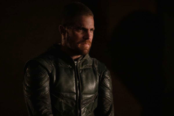Arrow 7×21: Il futuro di Felicity al centro del nuovo episodio | VIDEO