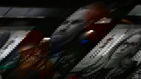 Arrow 7: Un futuro alternativo per gli Olicity in una scena cancellata | VIDEO