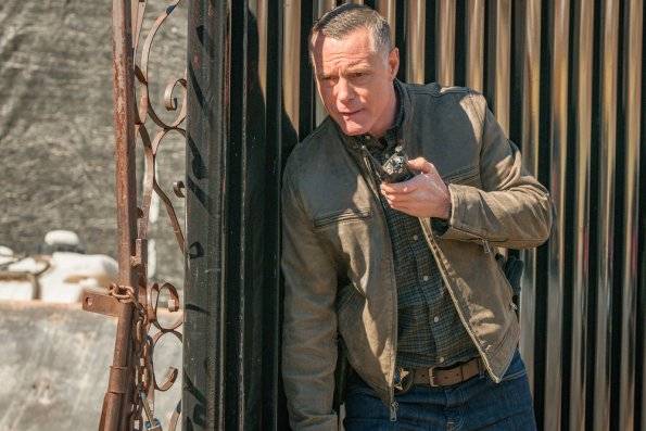 Chicago PD 7: Video dal set svelano chi non ha ucciso Kelton?