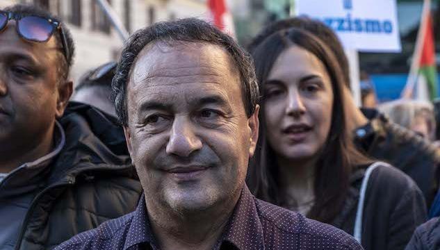 Forza Nuova contro Domenico Lucano alla Sapienza: «No a questo nemico in cattedra»