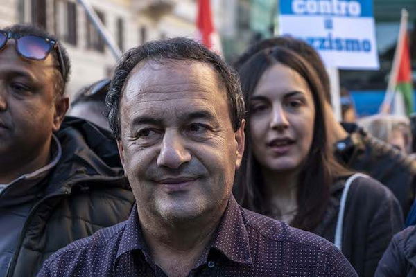 Forza Nuova contro Domenico Lucano alla Sapienza: «No a questo nemico in cattedra»