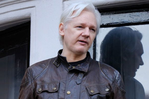 La Svezia ha riaperto l’inchiesta per stupro contro Julian Assange