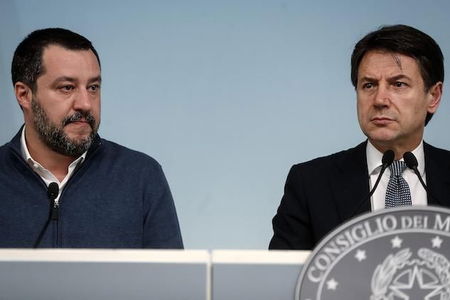 Matteo Salvini in conflitto con Giuseppe Conte: «Non ha più la mia fiducia» article-post